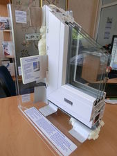 Уголок для демонстрации необходимости  выполнения защиты монтажного шва &mdash; Нормаизол