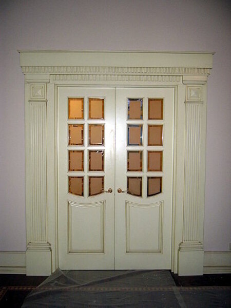 Установка вхідних, міжкімнатних дверей