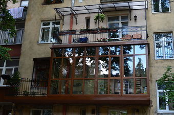 8 &mdash; Suchasni Balkonni Konstruktsiyi