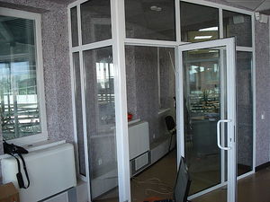 алюминиевая перегородка &mdash; Skhydbudpostach