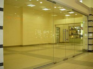 Суцільноскляні перегородки &mdash; Скай Констракшн