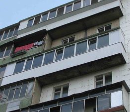 Балкон Almplast остекление &mdash; Веселі вiкна