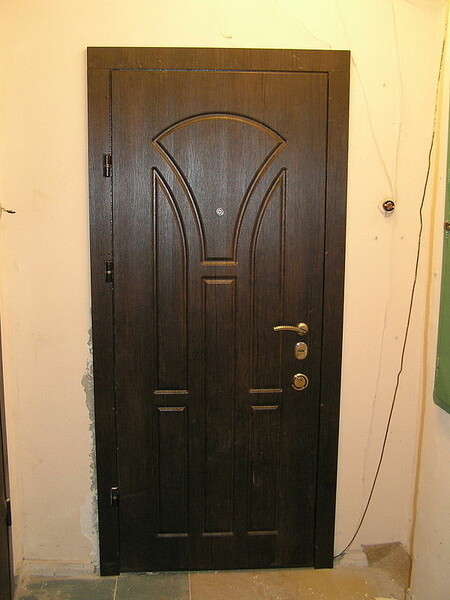 Замена старой входной двери Оболонь