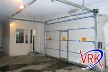 ворота секционные коричневые