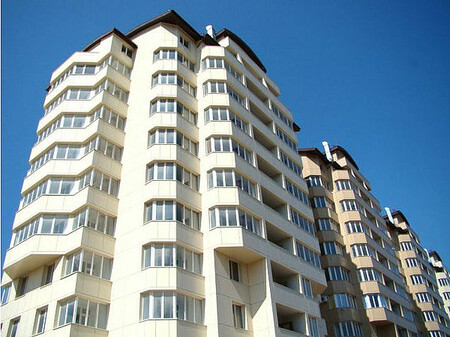 Остекление многоэтажки, окна в многоэтажный дом