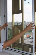 Москитная сетка рамочного типа &mdash; Захаров