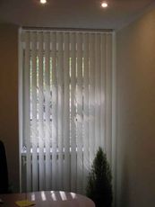 Вертикальные жалюзи, установка