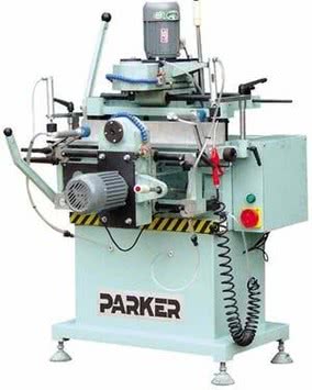 LFZ3 Станок копировально-фрезерный для ПВХ и алюминиевых профилей с тройным сверлением LFZ3 Станок копировально-фрезерный для ПВХ и алюминиевых профилей с тройным сверлением